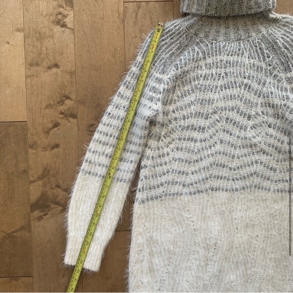 Anthropologie Sweater Dress - Picture 4 of 8